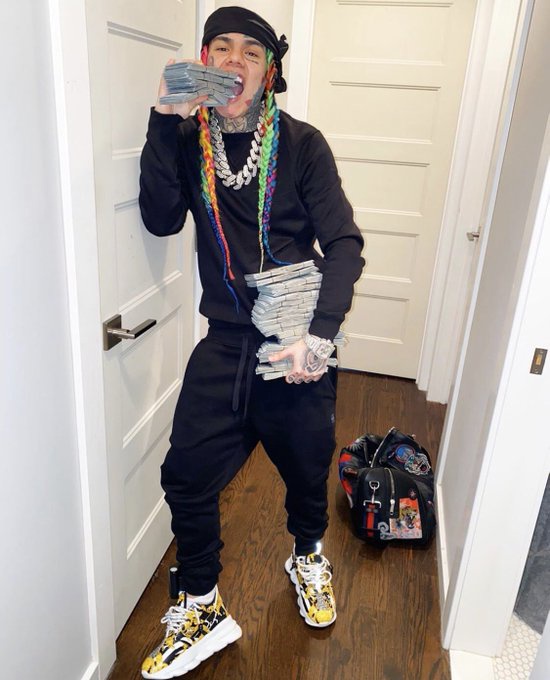 875d6a200f73e49dc42ffafdb9508332?quality=uhq&format=webp&resize=720&watermark=true