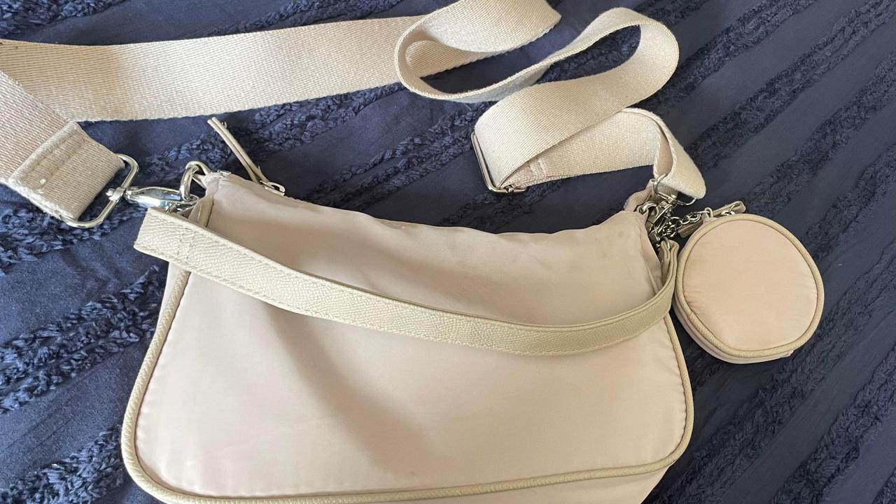 woman praises honest teenagers who tried to find owner of handbag