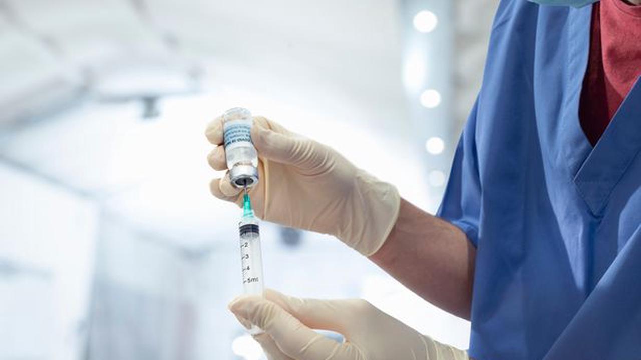 Judge bans unvaccinated dad from seeing 12-year-old child until he has Covid jab
