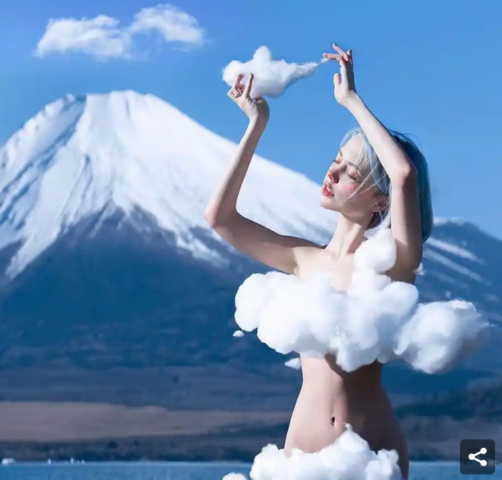 87e6674fd634a287fd579af31419cbac?quality=hq&format=webp&resize=720&watermark=true