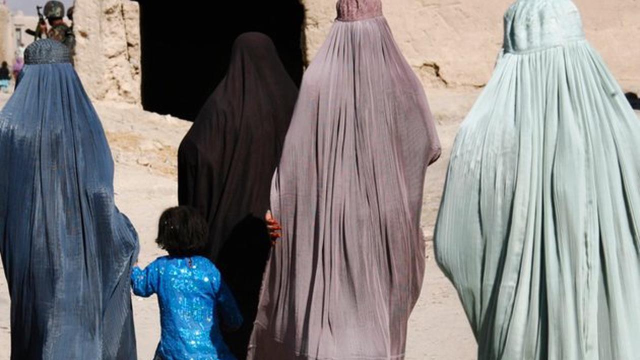 Rights Groups: Taliban Arrest 4 Afghan Women at Homes
