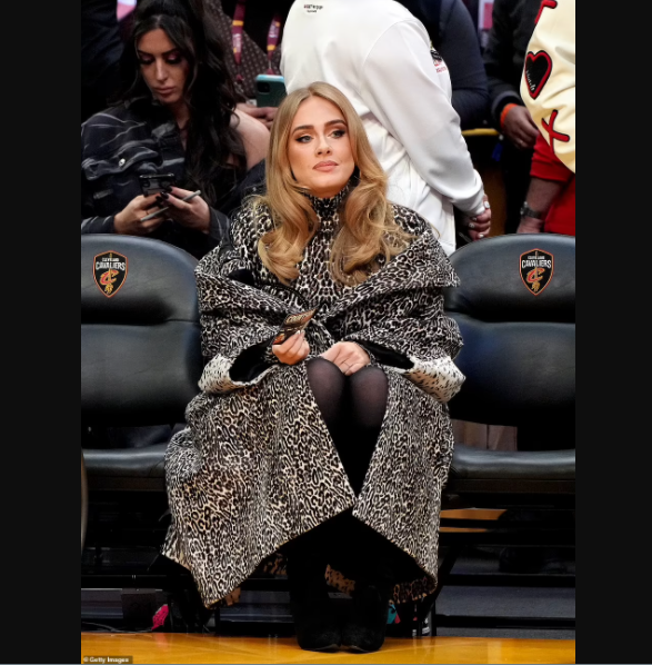 Adele enjoys date night with boyfriend Rich Paul at NBA All-Star Game in Cleveland (photos)