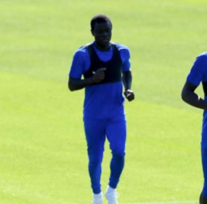  Football fans in shock as Chelsea