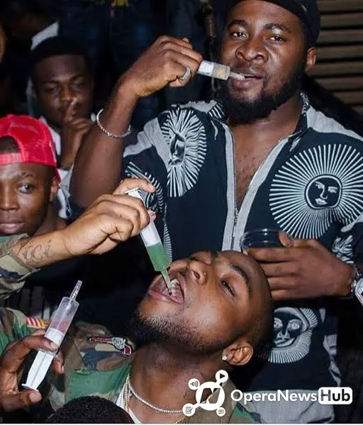 7 hilarious Unaware pictures of popular Singer, Davido - check them out