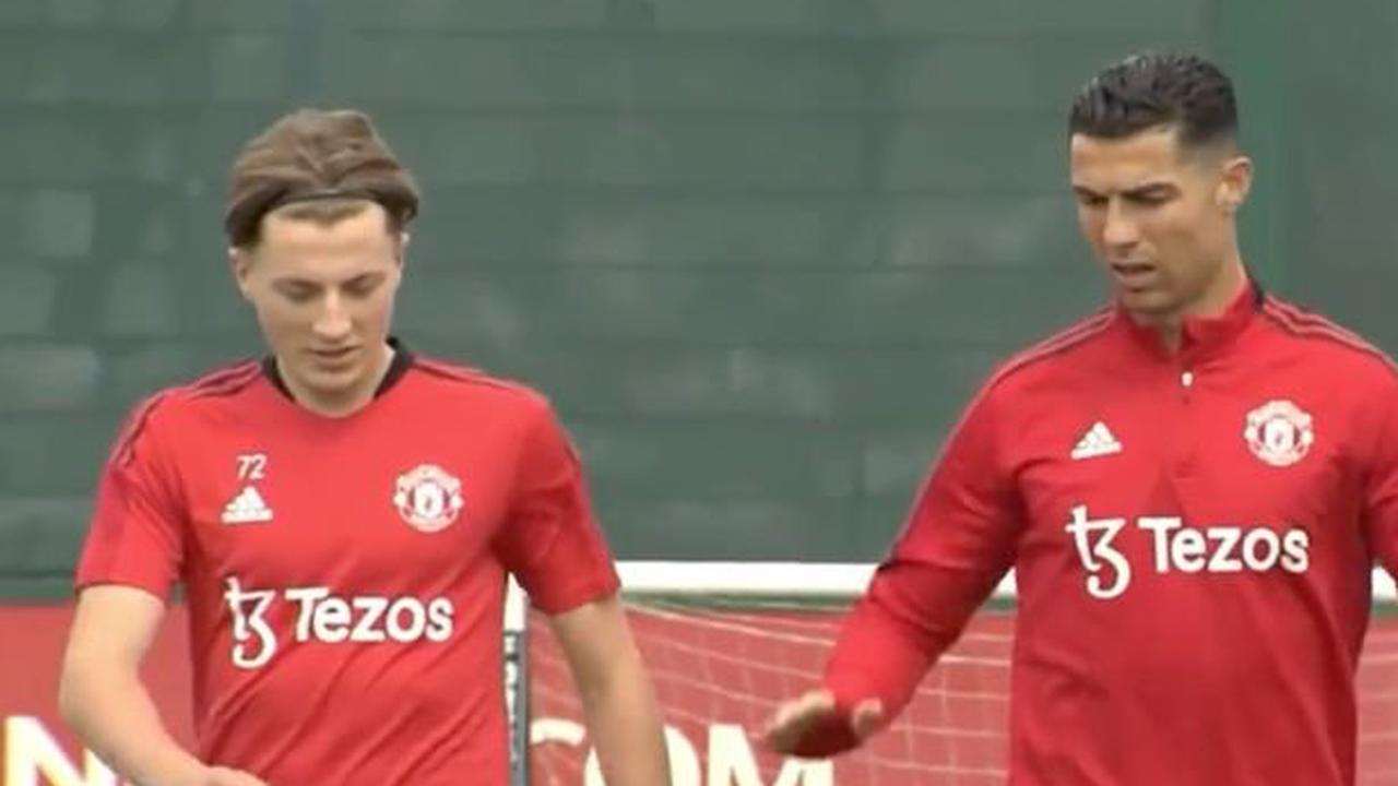Robbie Savage expertly captions Cristiano Ronaldo's chat with son at Man Utd training