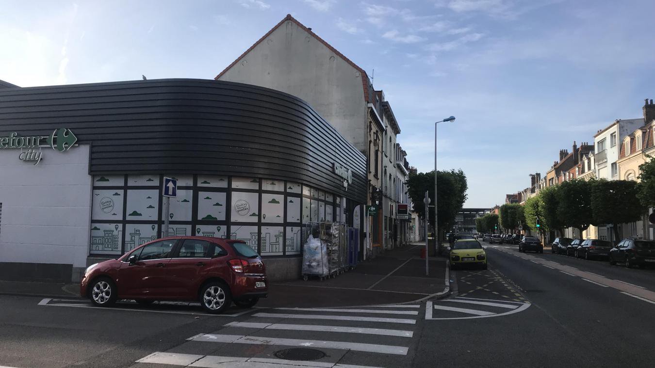 Il Menace De Cramer Le Carrefour City De Coudekerque Quatre Mois Ferme Opera News