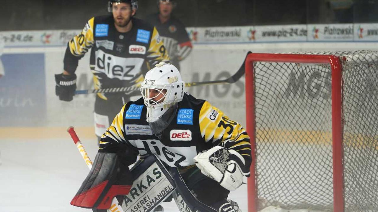 Eis­hockey: Lukas Stein­hau­er bleibt bei den Bay­reuth Tigers