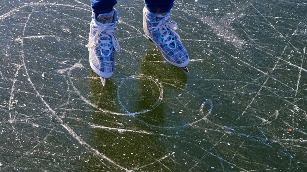 Lebensgefahr: Eis auf Hopfensee zu dünn zum Schlittschuhlaufen