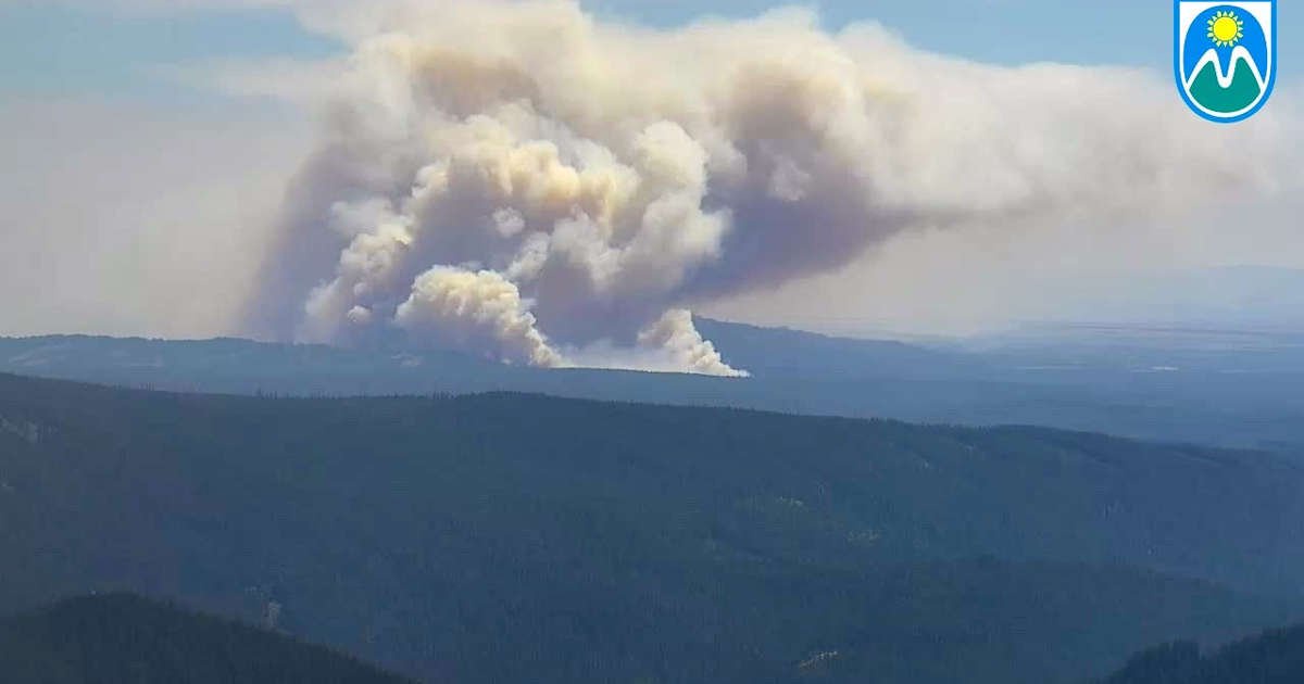 Oregon wildfires burning near Mount Hood, Klamath Falls, Rogue River