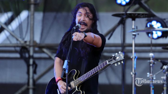 Penyanyi Marcello Tahitoe saat tampil pada Hodgepodge Superfest 2019, di Allianz Ecopark Ancol, Jakarta, Minggu (1/9/2019). Selain Marcello, Hodgepodge Superfest 2019 hari terakhir juga dimeriahkan oleh Pamungkas, Danilla, Maliq & D'Essentials, Prophets Of Rage dan lainnya. TRIBUNNEWS/HERUDIN