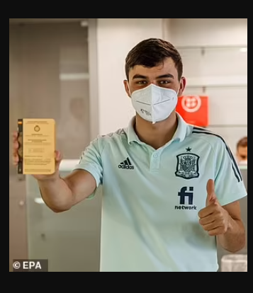 Euro 2020: Spain's entire squad receive their COVID-19 Vaccine after Sergio Busquets and Diego Llorente's positive COVID Tests (Photos)