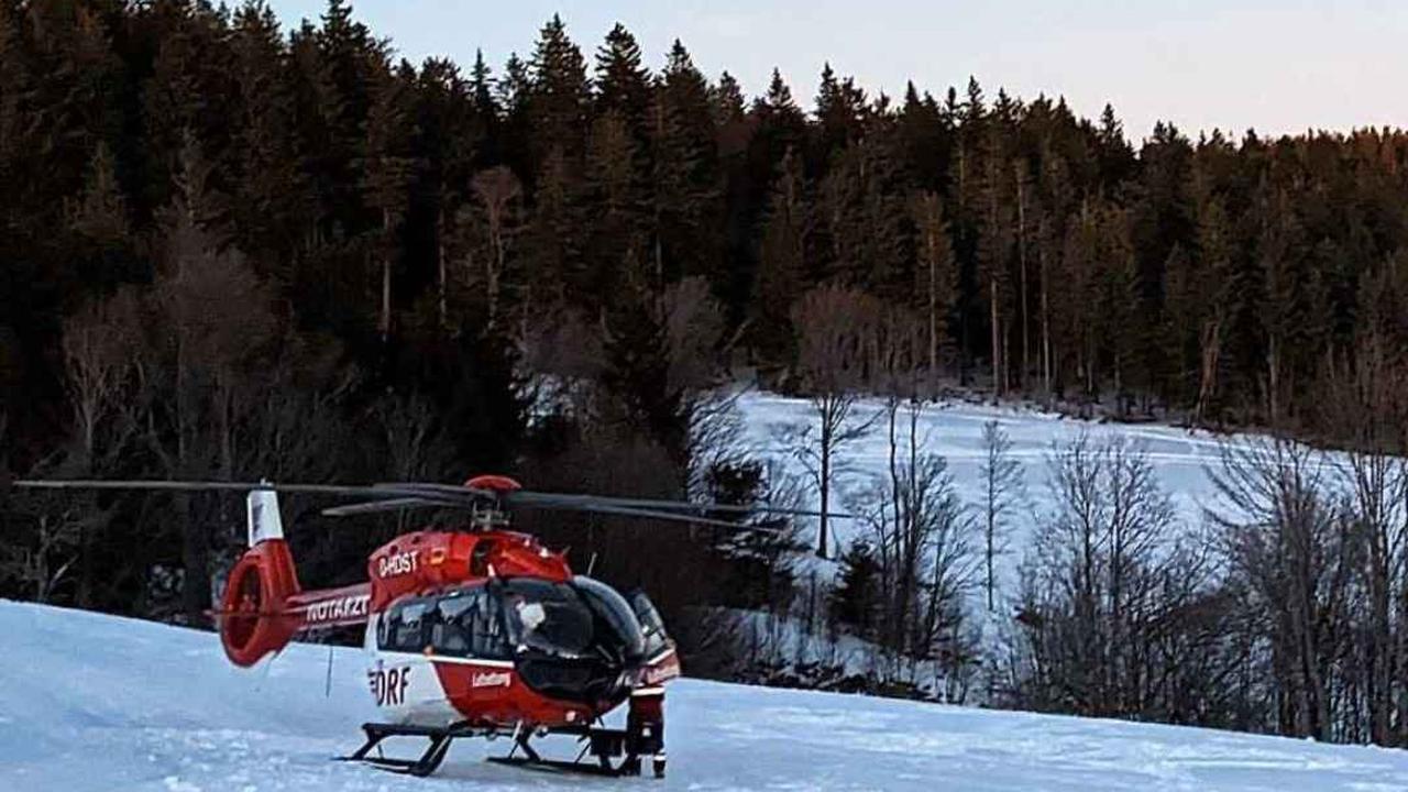 Skifahrerin kollidiert mit Snowboarder auf Kandel – Abtransport im Heli