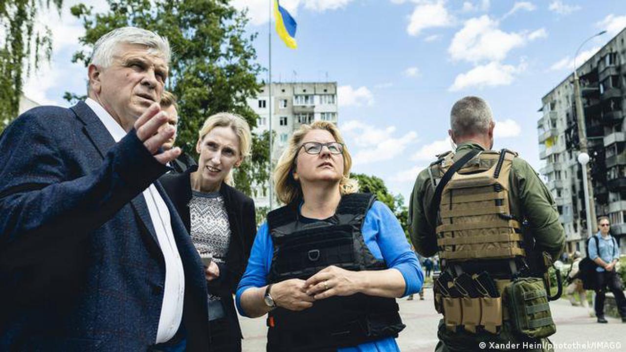 Ukraine aktuell: Schulze verspricht schnelle Hilfe beim Wiederaufbau