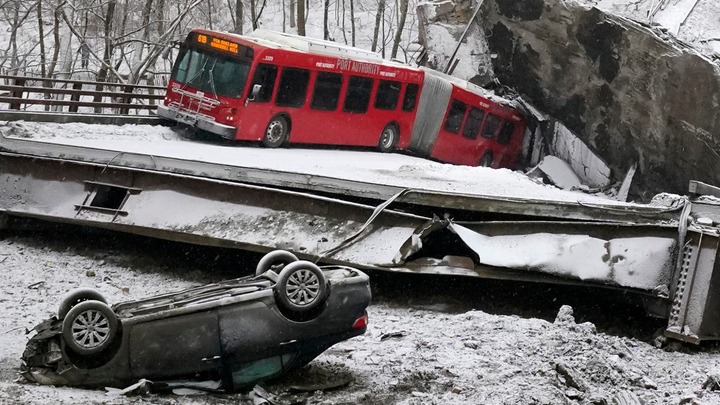 10 people injured after snow-covered bridge collapses in Pittsburgh  (photos)