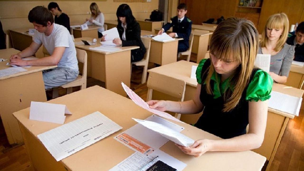 В школах Владивостока для учащихся 1-8 классов отменены очные занятия из-за непогоды