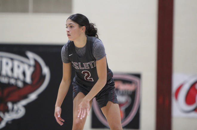 William Martinez Sometimes Feels His Kids Don T Remember Him Anymore Opera News