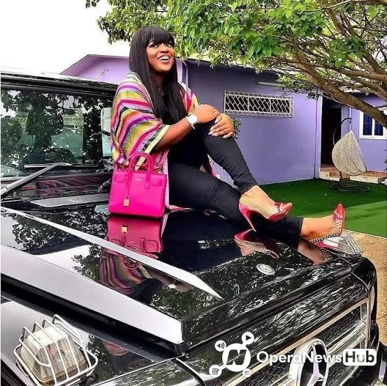 check out Pictures of Jackie Appiah's expensive cars