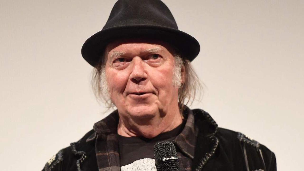 Sorge vor Ansteckung "Angesichts der Pandemie nicht sicher": Neil Young sagt Festivalauftritt ab