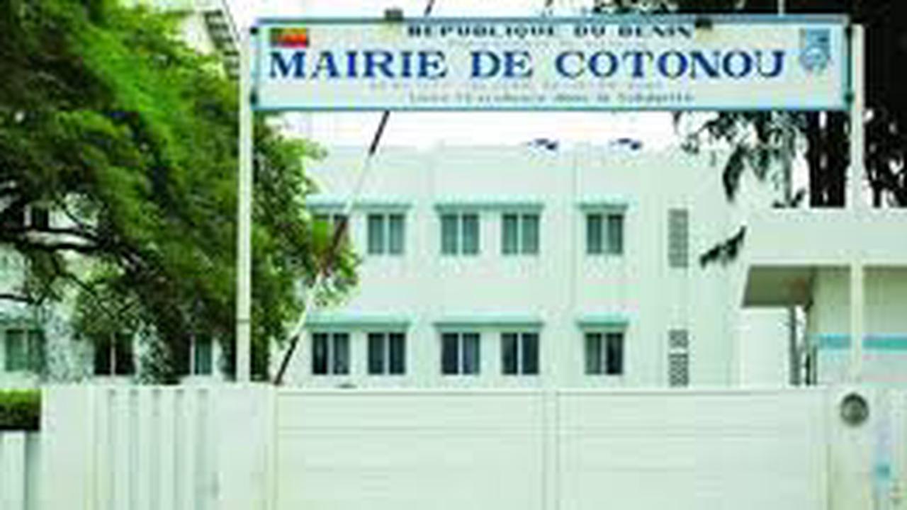 4ème session ordinaire de Cotonou Le rapport d’activité du Maire ATROKPO et le budget primitif 2022 de Cotonou votés à l’unanimité