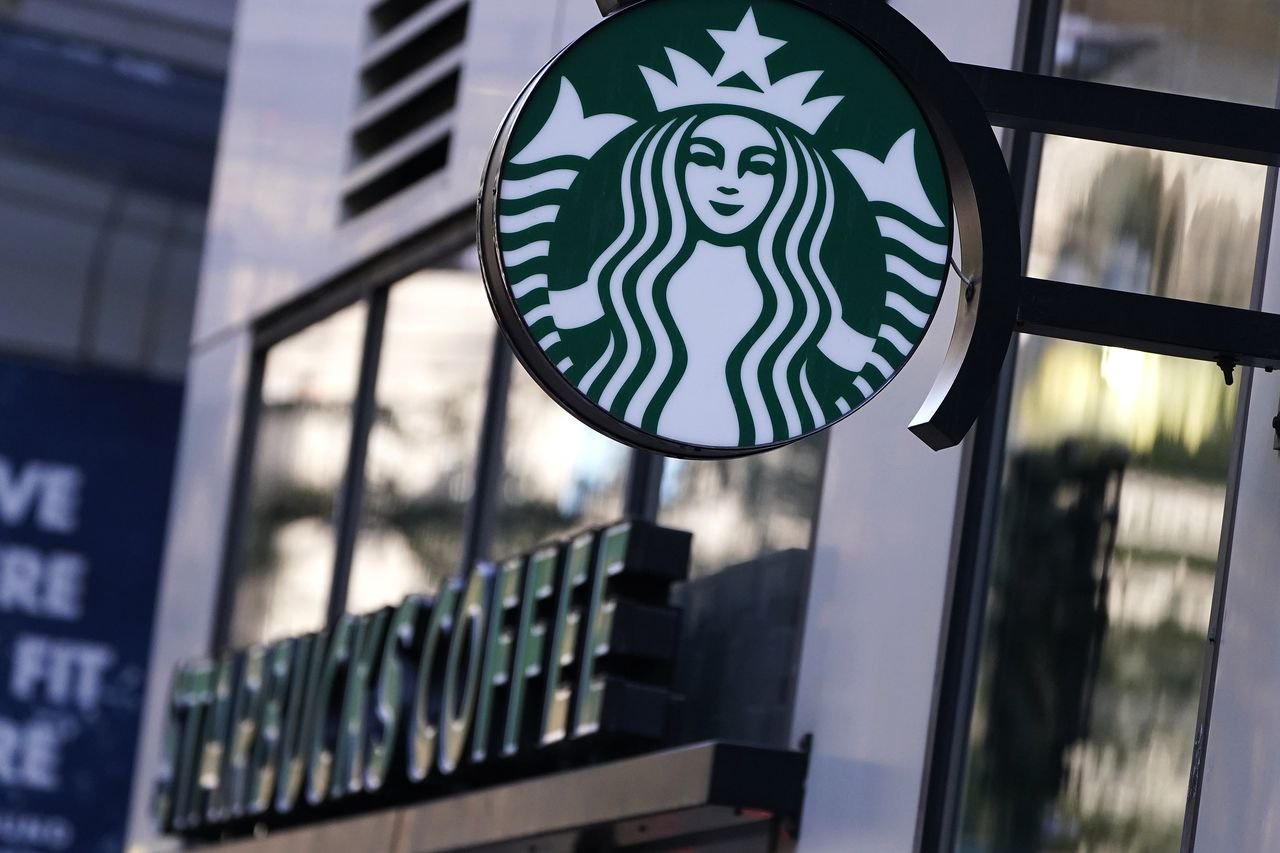 Starbucks Anaheim Tustin Ave Christmas Day 2022 Is Starbucks Open On Christmas Day 2021? - Opera News