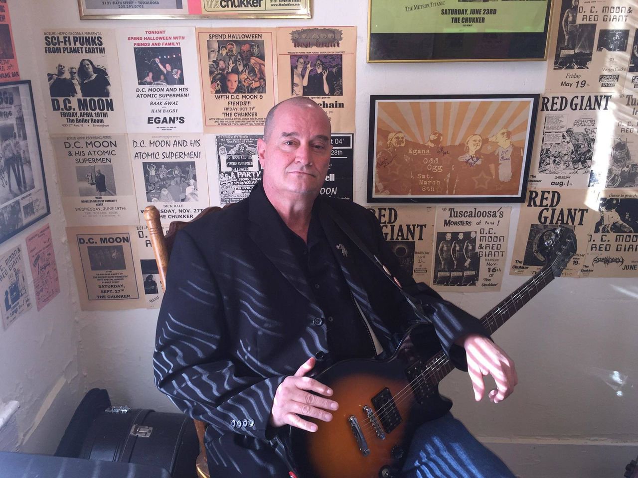 ‘True-blue rocker, Tuscaloosa art-weirdo godfather and gentle soul’ D.C. Moon dead at 62