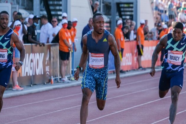 Sa S Akani Simbine Rewrites African 100m Record In Hungary Opera News