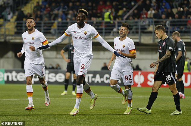 zorya luhansk 0 3 roma chris smalling tammy abraham and stephan el shaarawy strike as jose mourinho s men cruise to comfortable conference league victory opera news