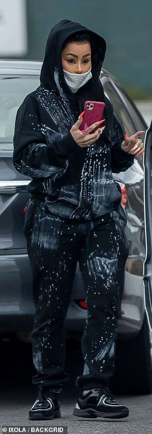 She is charging fans for FaceTime calls or follow backs on Instagram