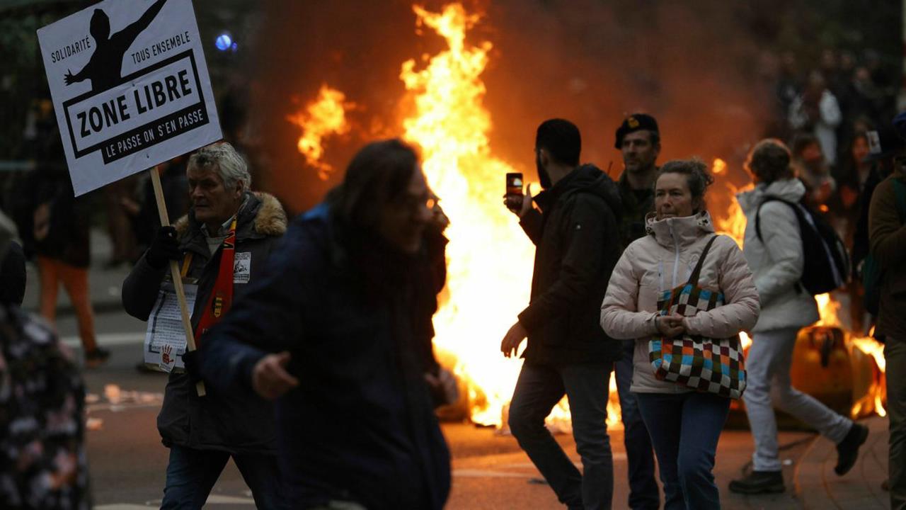 Brüssel: Gewalt bei Protesten gegen Corona-Regeln