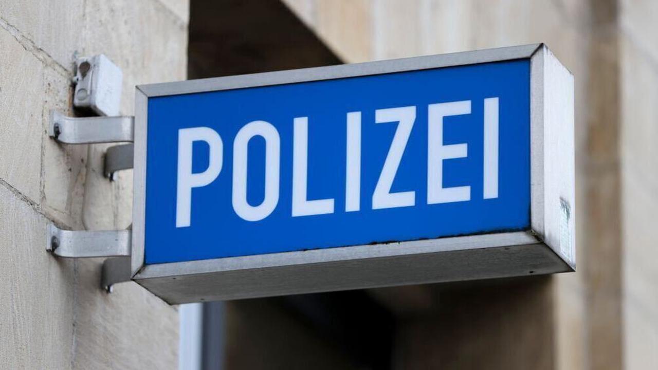 Polizei findet Auto und Toten in Hunte: Verbrechensopfer?