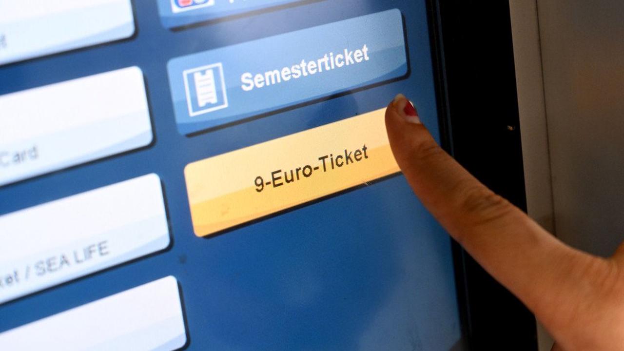9-Euro-Ticket in Hessen: RMV und NVV verkaufen über 1 Million Tickets