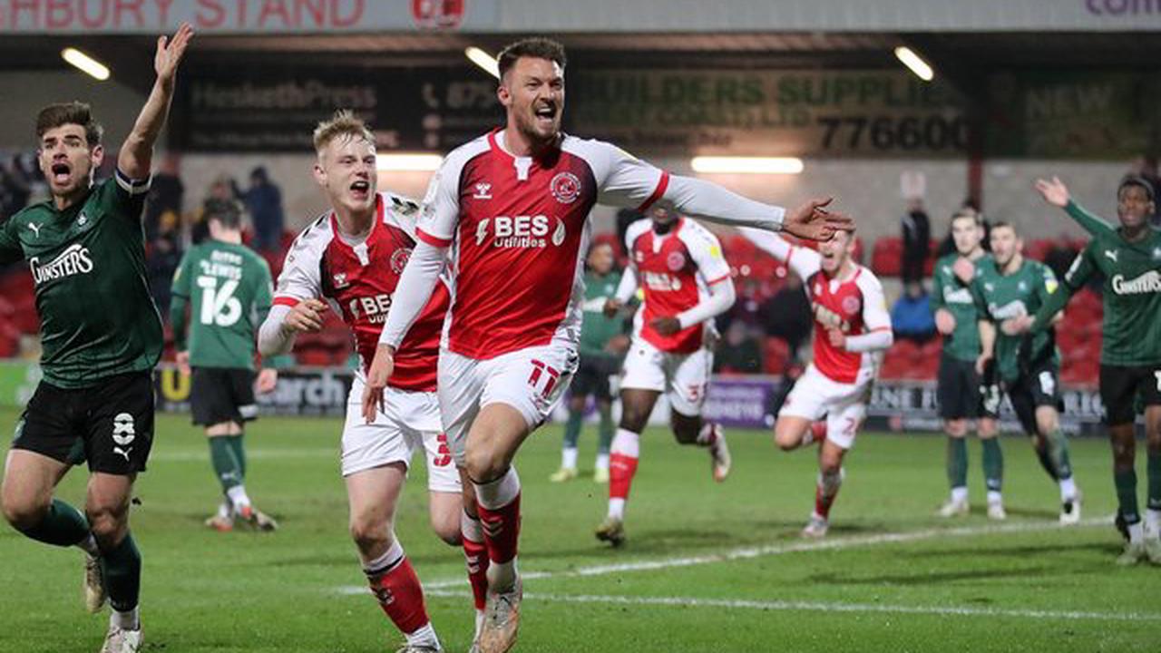 Fleetwood 3 Plymouth 3: Town rescue point with stunning late fightback