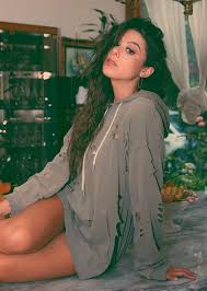 9e2b3ec50bddb6fc8fd3ae74c0e28685?quality=uhq&format=webp&resize=720&watermark=true