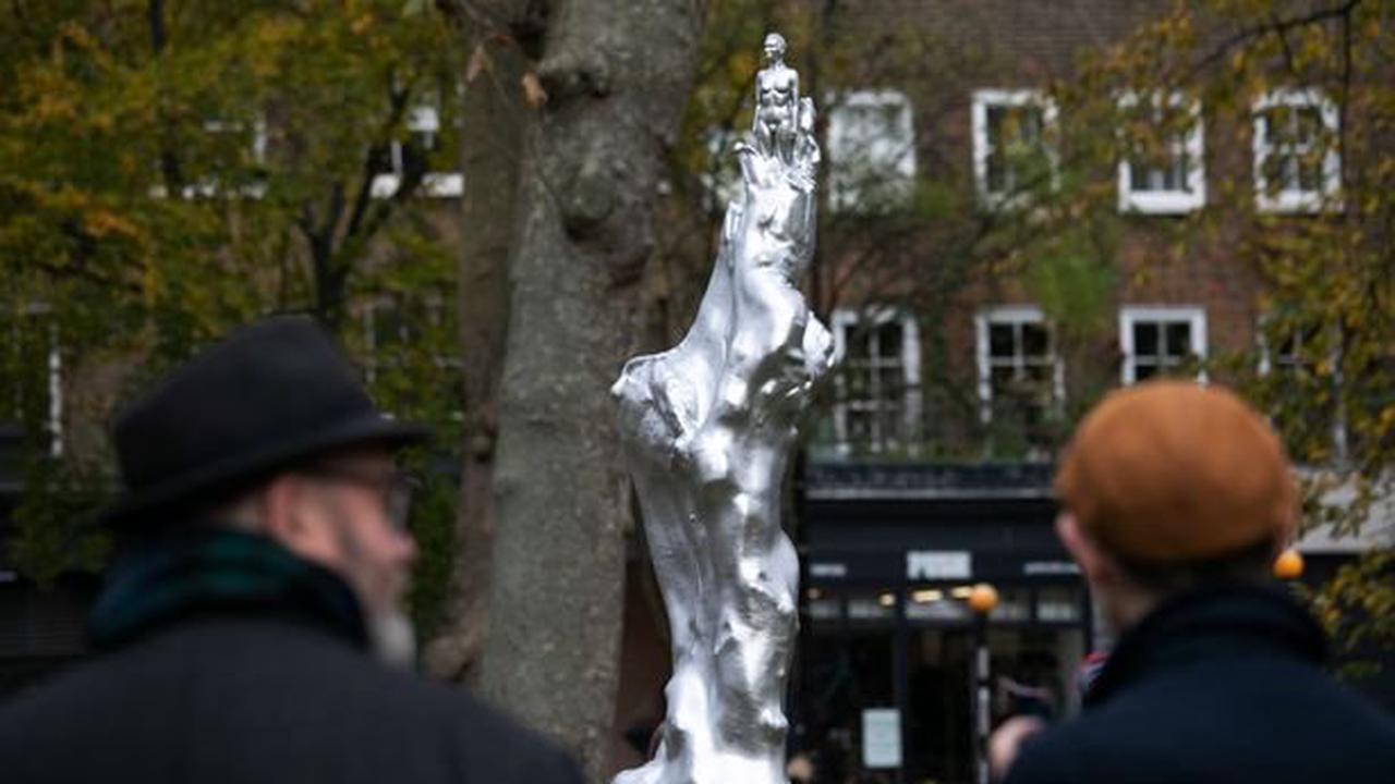 Someone has dressed the naked Mary Wollstonecraft statue weeks after 'shameful' vandalism