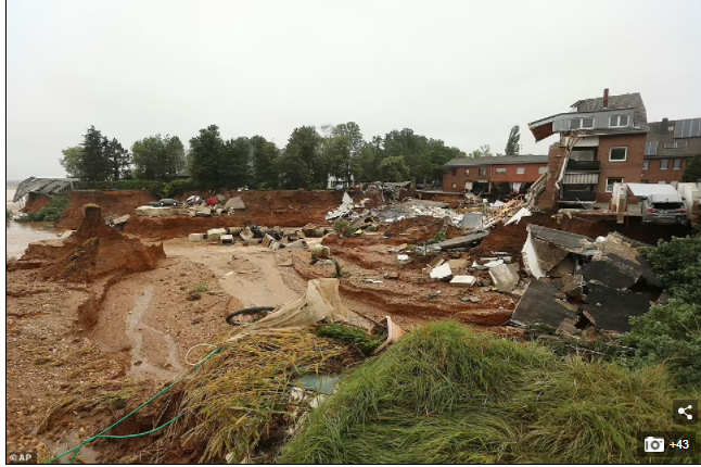 Scores dead and hundreds still missing in Germany landslide  (photos)