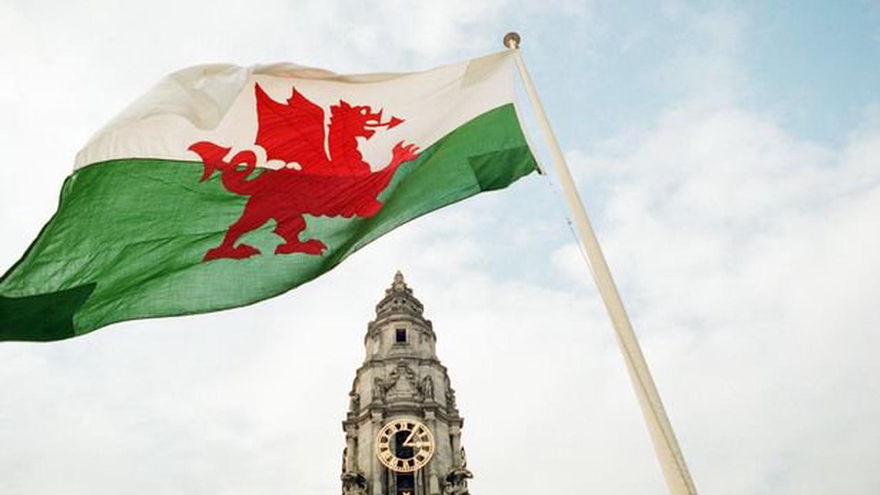 St David’s Day holiday for council staff approved at cost of £200,000