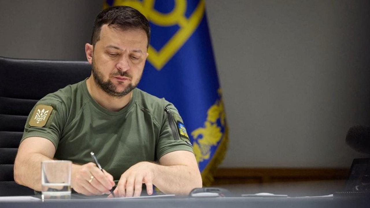 Krieg in der Ukraine Selenskyj will schnell mit Wiederaufbau beginnen