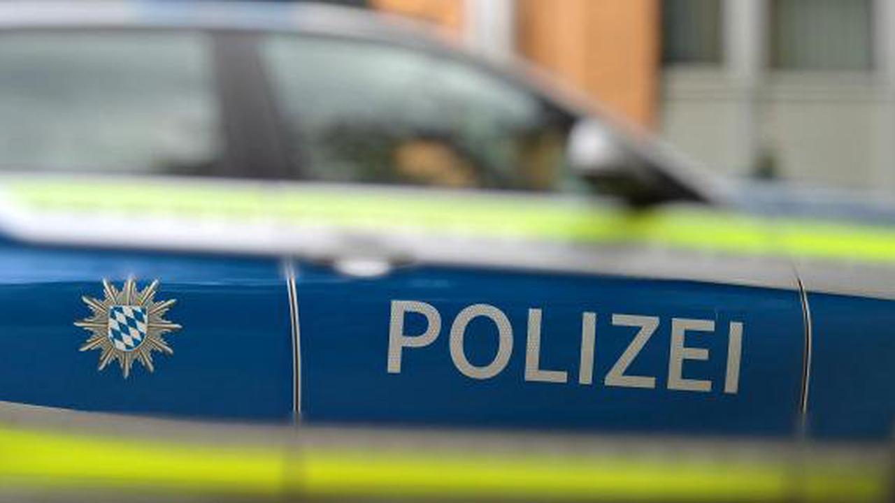 Augsburg: Vandalismus: Mehrere Autos beschädigt - Polizei sucht Zeugen