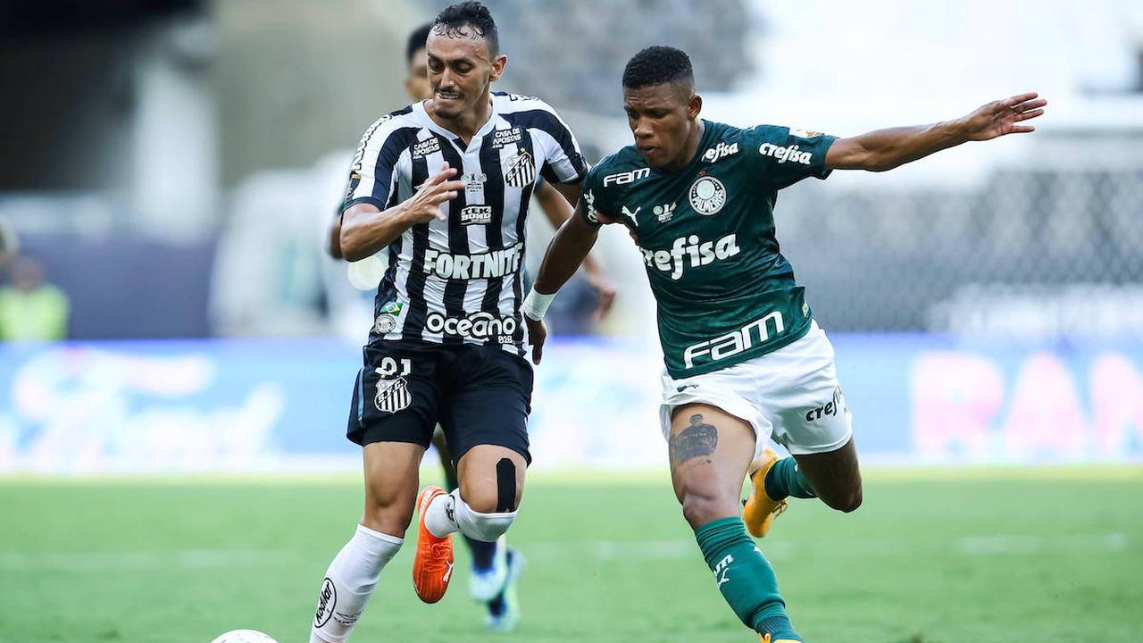 Palmeiras club chief sidesteps question regarding their interest in Man United ace - Opera News