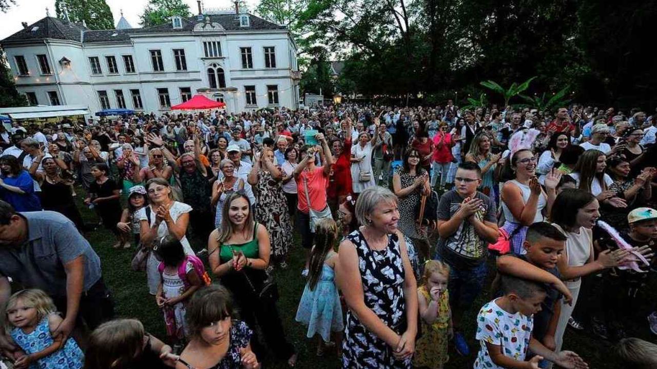 8500 Menschen kommen zum Lichterfest im Stadtpark Lahr