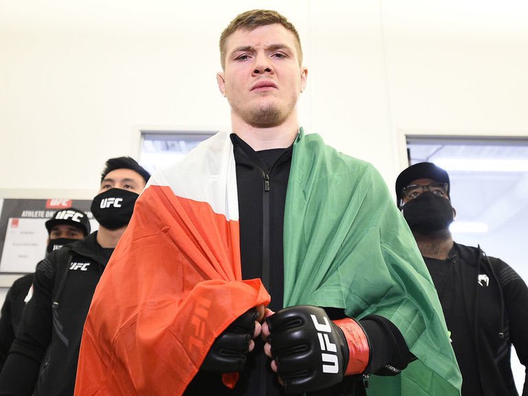 Adesanya Beats Vettori To Defend Title At Ufc 263 Opera News