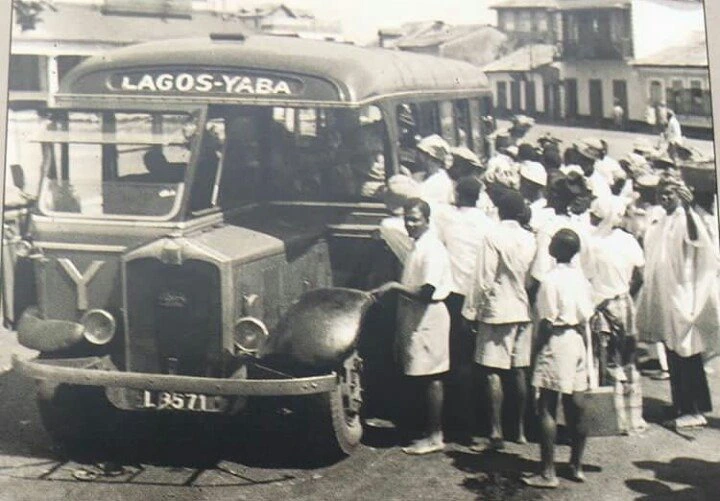 commuter bus 1943