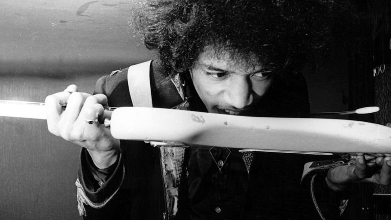 Why Jimi Hendrix was inspired to start playing guitar with his teeth