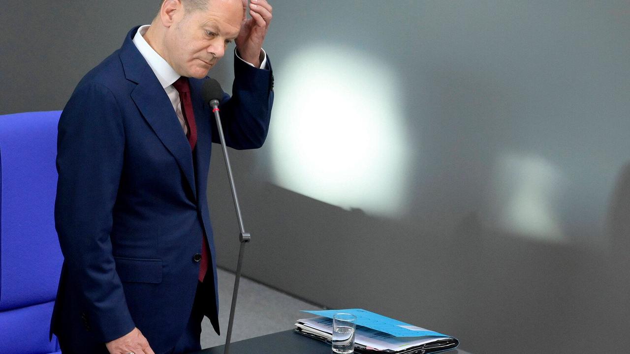 Канцлер Германии Шольц заявил о важности прямого общения с РФ во время кризиса