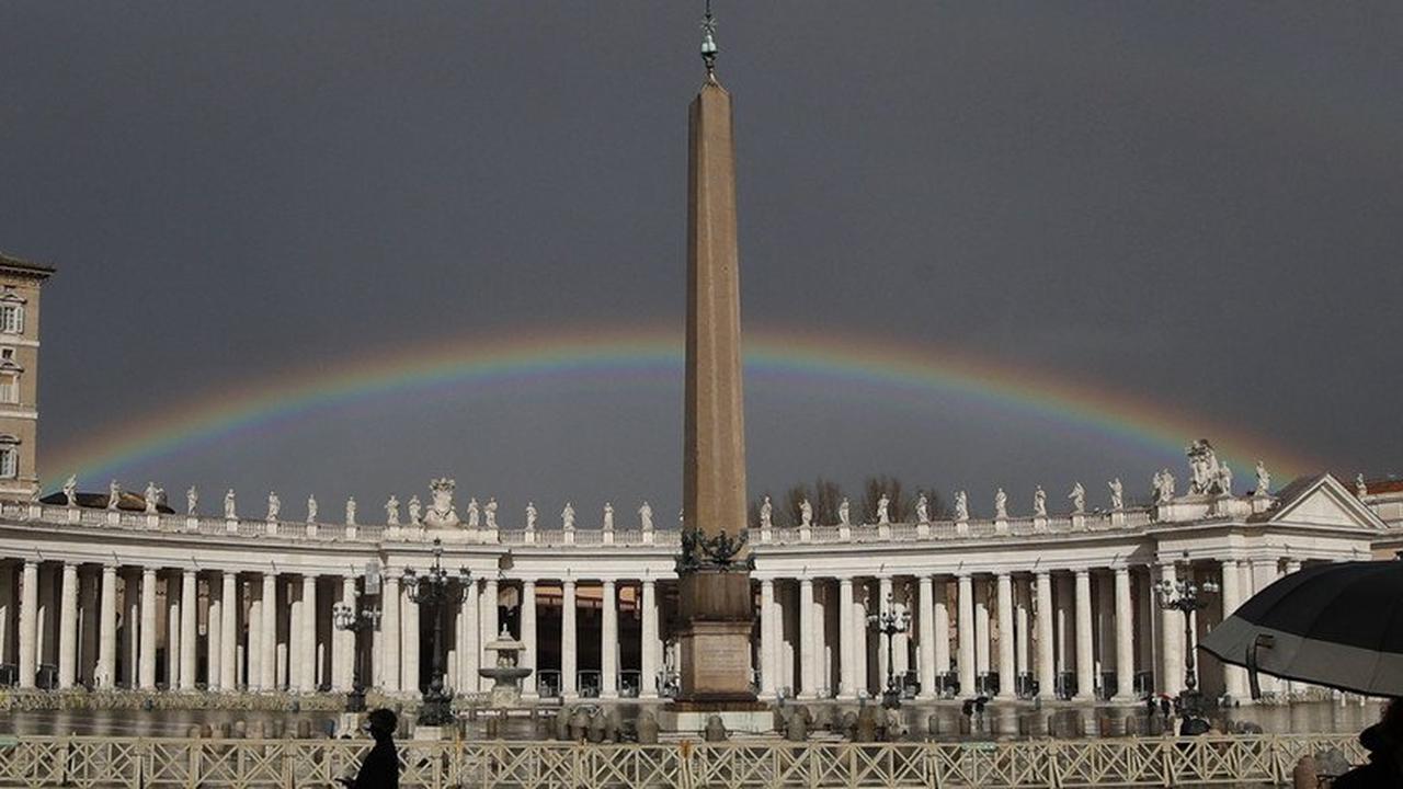 Katholische Kirche Kreuz und queer - Gläubige outen sich