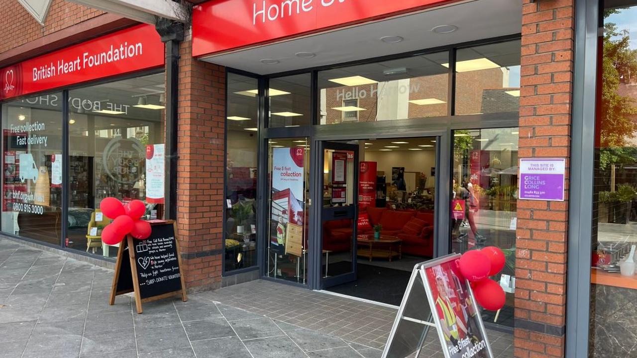 Deputy Mayor opens new shop in Harrow Town Centre