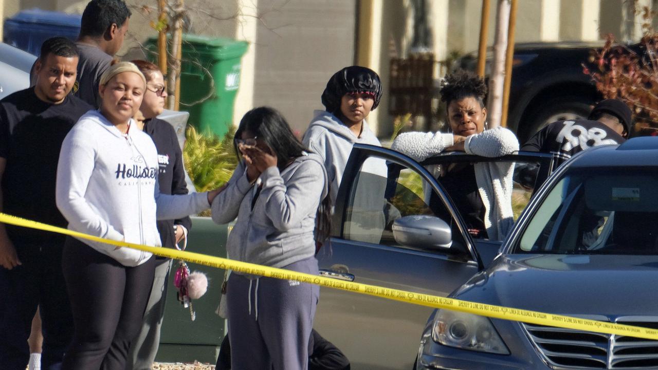 California father arrested after 4 kids, grandmother killed