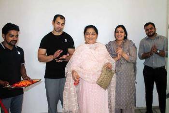 Dimple Yadav MIL, Akhilesh Yadav Stepmother, Mulayam Second Wife