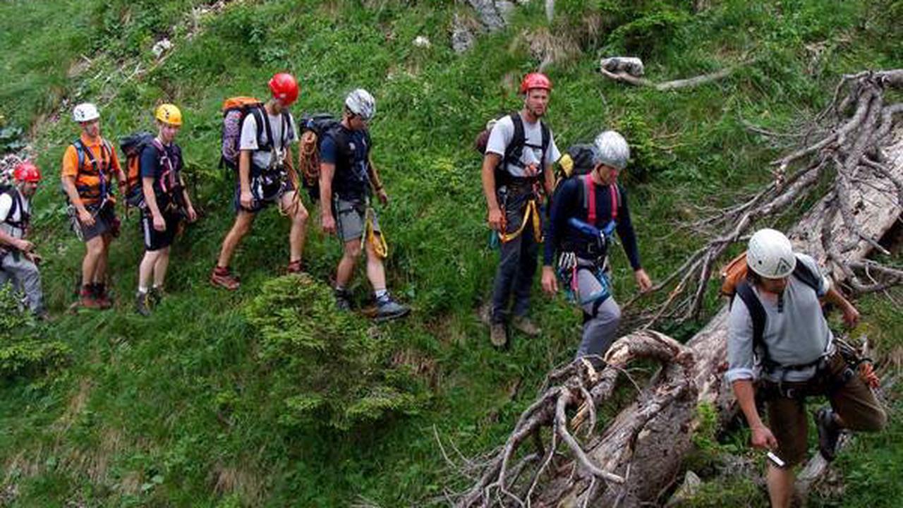 Mayrhofen: Alpine Notlagen - mehrere Personen am Berg verirrt