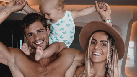 Hillary Mamans Et Celebres Enceinte Elle Devoile Le Sexe De Son Deuxieme Enfant Opera News